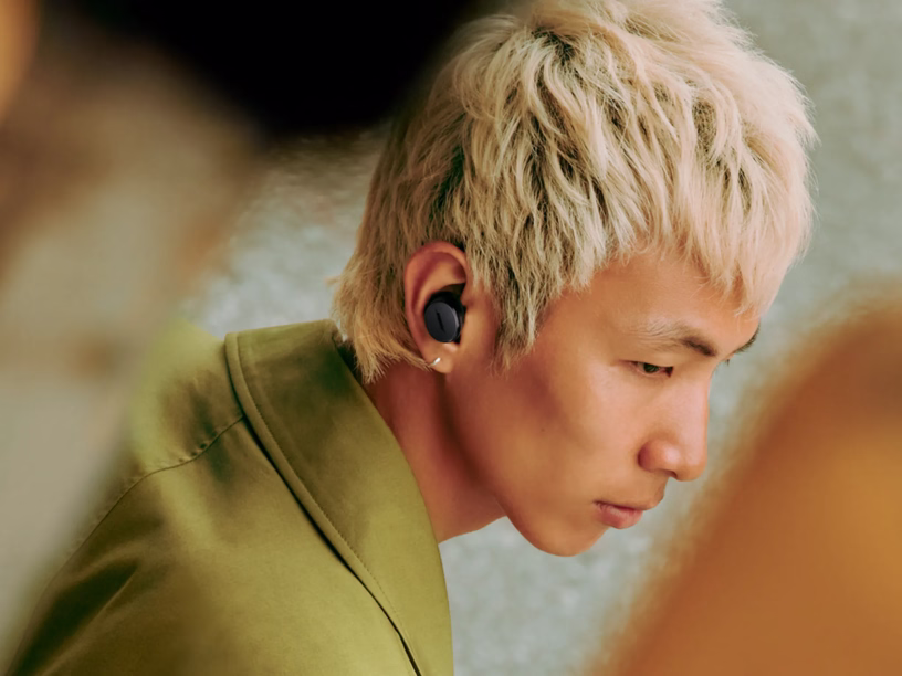 QuietComfort Earbuds — angolazione laterale